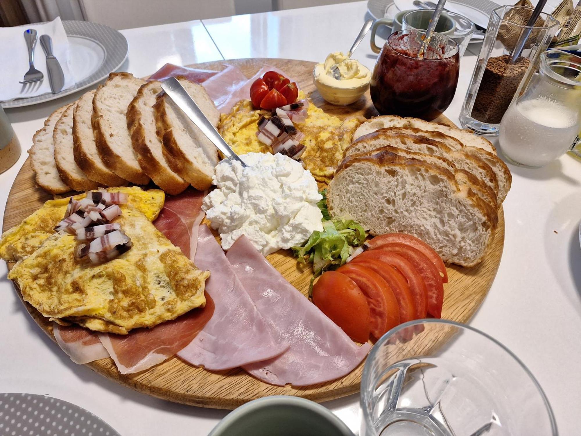 Bed and Breakfast Mare Vrlika Esterno foto
