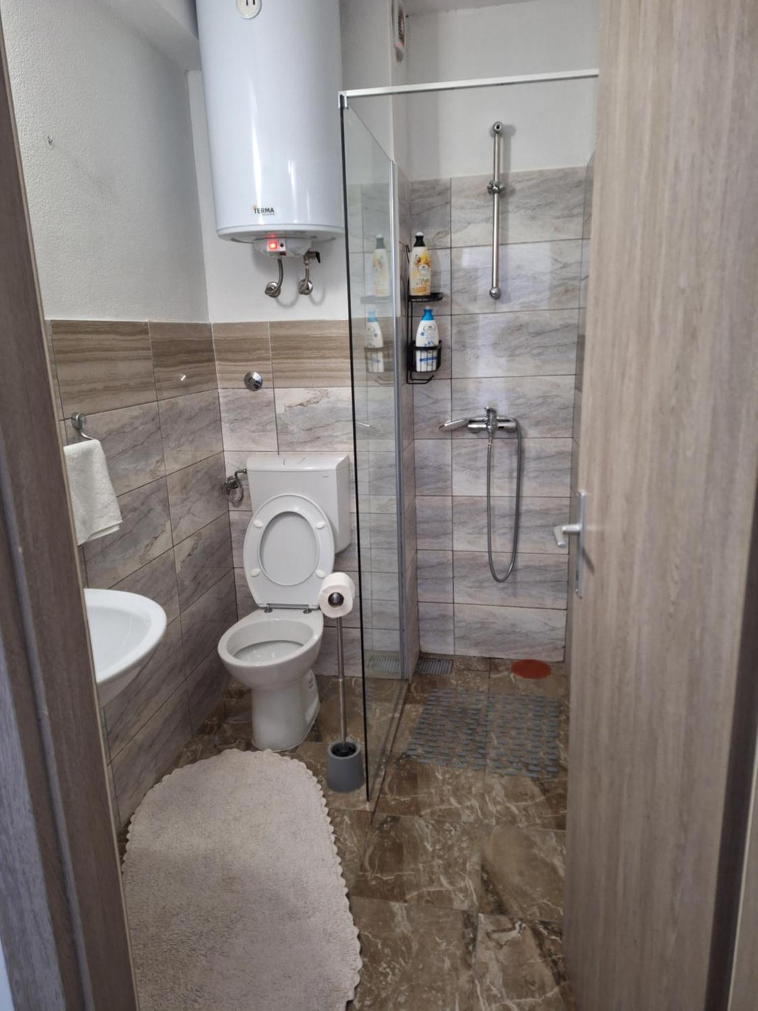 Bed and Breakfast Mare Vrlika Esterno foto