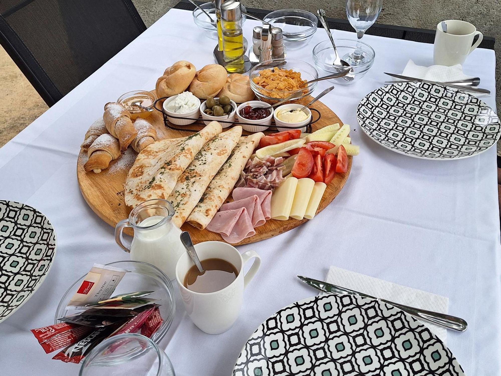 Bed and Breakfast Mare Vrlika Esterno foto